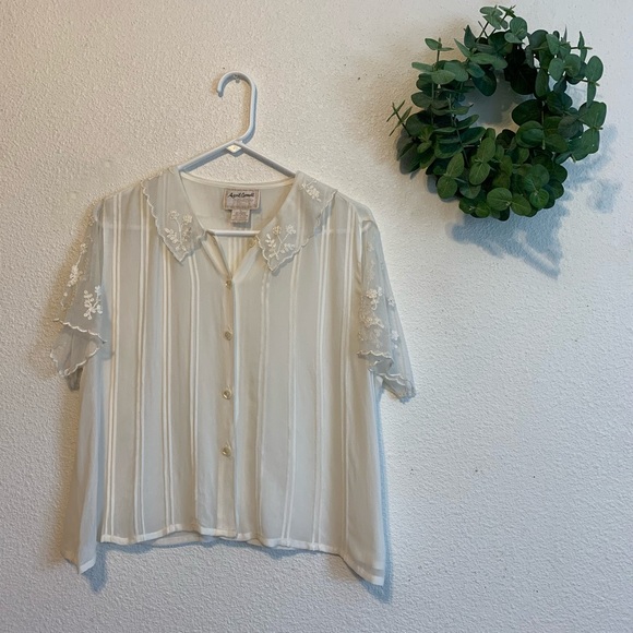 April Cornell Tops - Summery vintage looking top